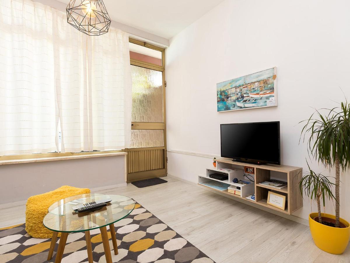Design Apartment Novigrad Istria Esterno foto