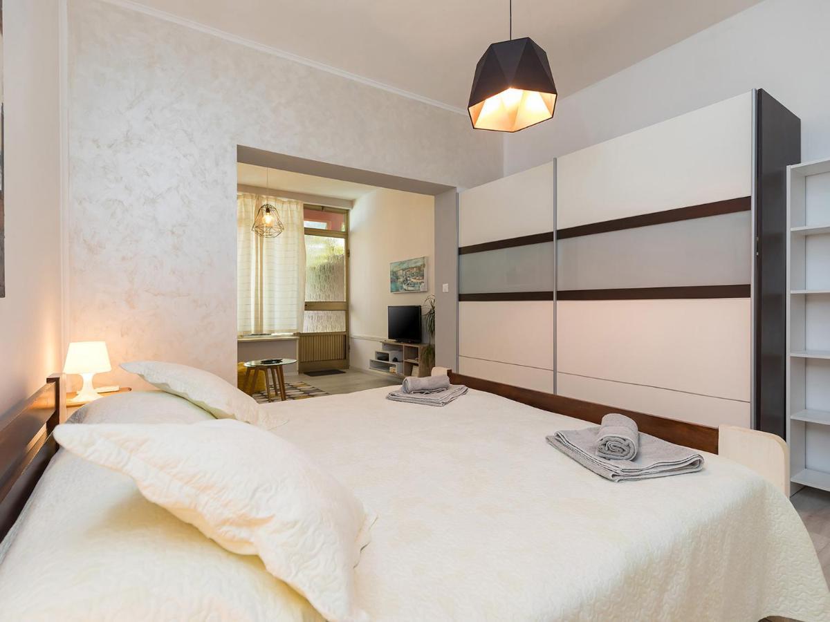 Design Apartment Novigrad Istria Esterno foto