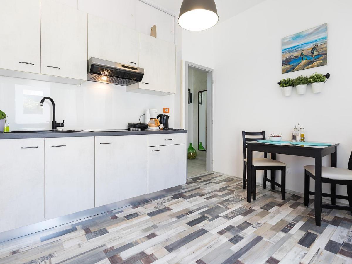 Design Apartment Novigrad Istria Esterno foto