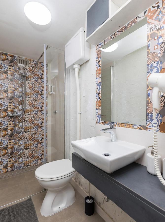 Design Apartment Novigrad Istria Esterno foto